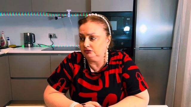 Оденьте женщину в любовь, она в ней выглядит красиво🌺 смотреть онлайн