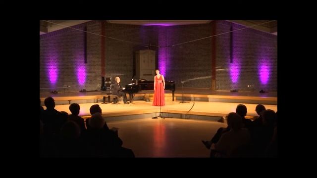 Charles Gounod "Faust" Air des bijoux - Anja-Nina Bahrmann смотреть онлайн