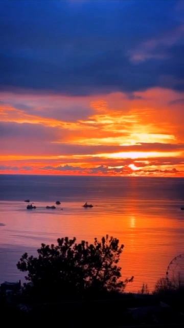 Праздничный закат. Недвижимость в Сочи. ГРЦ Сочи. смотреть онлайн