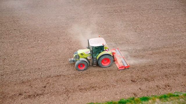 CLAAS Arion 650 power harrowing ready for maize смотреть онлайн