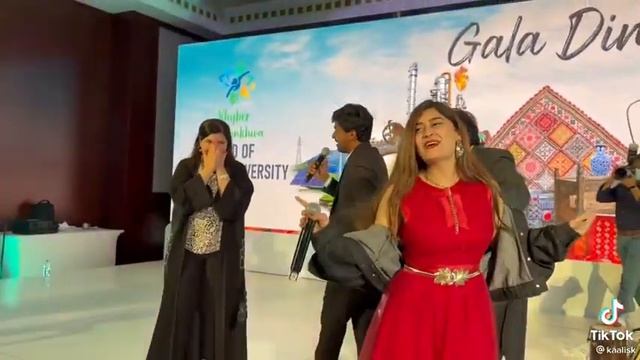 Zaiba Gul New dance Sofia kaif смотреть онлайн