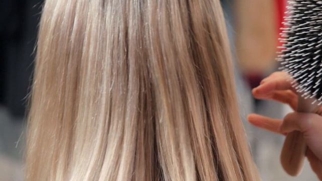 How To Pull Your Hair Over To Hide The Halo смотреть онлайн