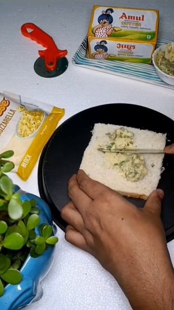 Garlic Cheese Sandwich 🥪🥪 #food #Mood #quickreceipe #shorts #foodlovers смотреть онлайн