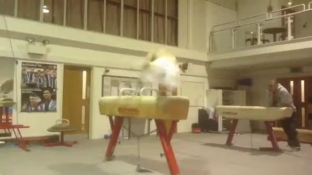 Monday's Move - Pommel (2) смотреть онлайн