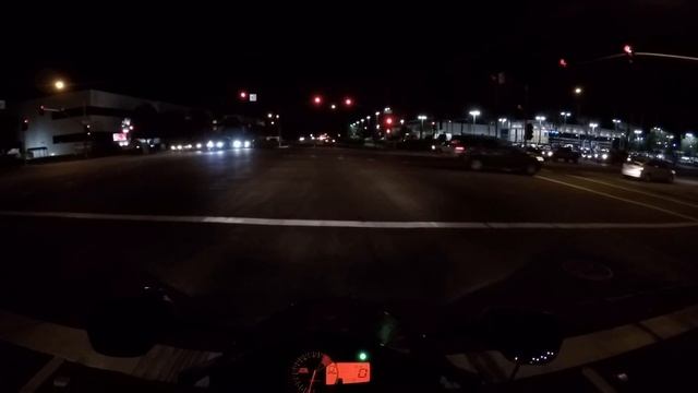 Biker saves girl from speeding ticket from cop! смотреть онлайн