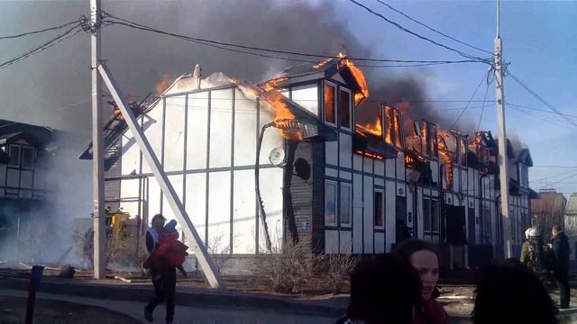 Волгоград. Пожар новостройка. 02.04.2015. (Василевского 20) смотреть онлайн