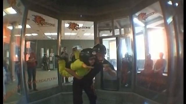Поля. Аэротруба www.realfly.ru. 29.05.2010 г. смотреть онлайн