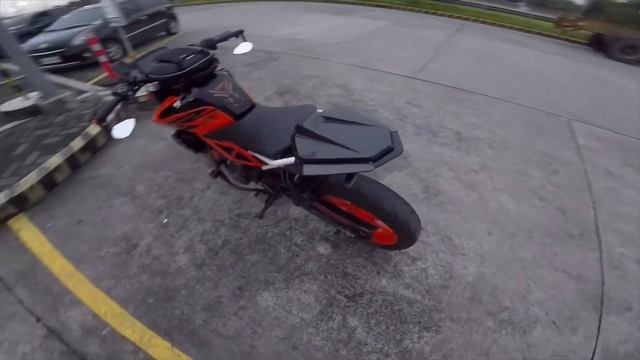 KTM DUKE 390 BASIC UPGRADE AND REVIEW | TARA-MoTo смотреть онлайн