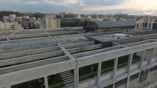 Jabberwocky live @ Magasins Generaux (BETC) in Paris, France for Cercle