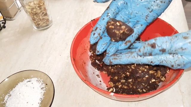 Сурови Здравословни Бонбони от Фурми смотреть онлайн