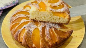 Пирог с консервированными персиками в духовке / Простой рецепт пирога с консервированными персиками