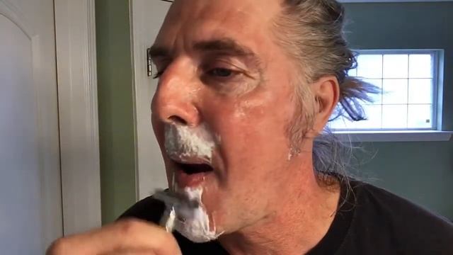 The Outlaw Razor From Executive Shaving . Co And there FUAR ACH SNOG Product’s Shave By SILKY SMOOT смотреть онлайн