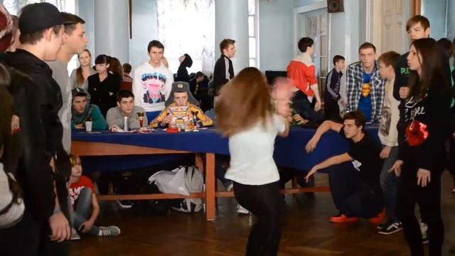 Юля vs Синица+ смотреть онлайн