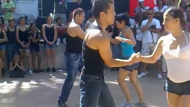 salsa caleña en el parke de atracciones смотреть онлайн