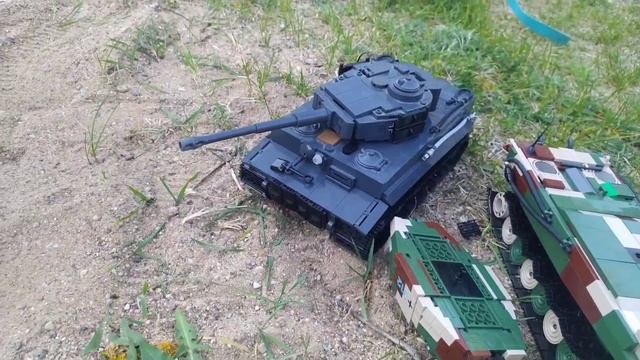 бой с танками, тигр 1,вк 45 01 а,т 34 и шерман бой возле пруда смотреть онлайн