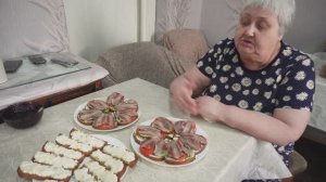 Так вкусно готовим вместе с мамой на обед Бутерброды с филе кильки и соусом помидорки ПОДВАЛ ИЛЬИЧА