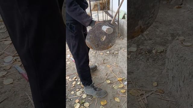 Кетмон сельского хозяйства... как тачить.лайкхайф смотреть онлайн