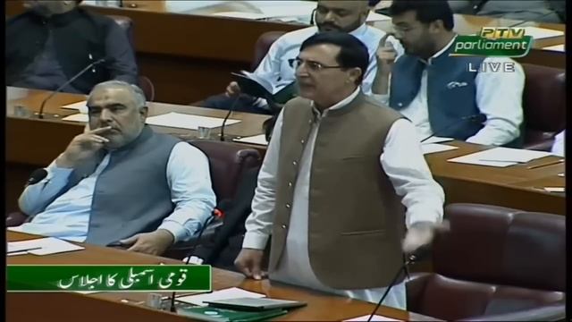 'Assembly Se Bahar Phainko Ise'! Gohar Khan Out of Control in National Assembly Session | Dunya New смотреть онлайн