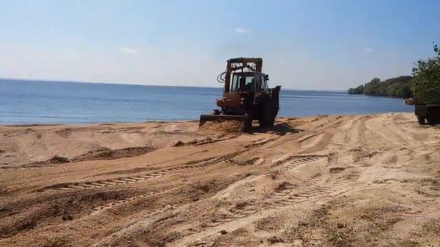 Уборка пляжа с. Ленинское))