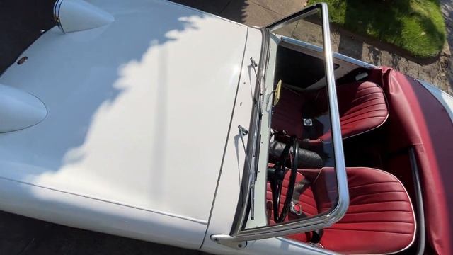 1960 Austin-Healey "Bug Eye" Sprite - Vehicle Walk Around смотреть онлайн