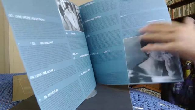 natalie imbruglia - left of the midlle - vinyl unboxing смотреть онлайн