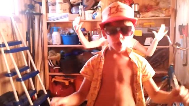 В клубе Тимати (Пародия детей) смотреть онлайн