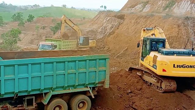 Beko excavator besar CATERPILLAR 330CG VS LIUGONG muat Nikel 💪 смотреть онлайн