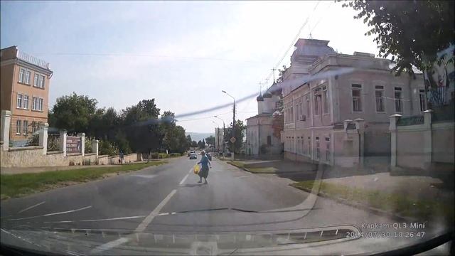 пешеход бросается под колеса смотреть онлайн