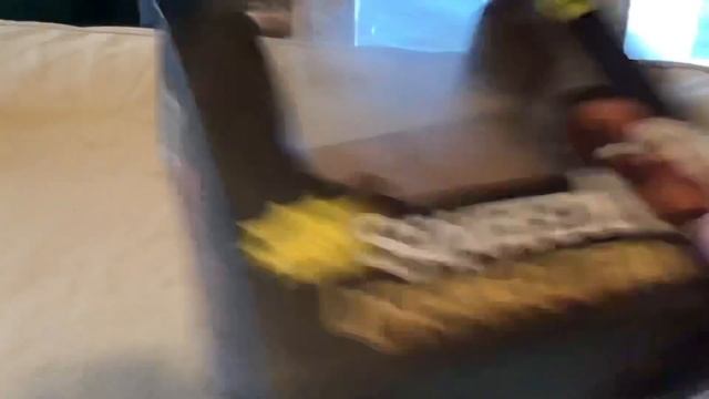 Squeeze Orangutan Unboxing 😜 смотреть онлайн