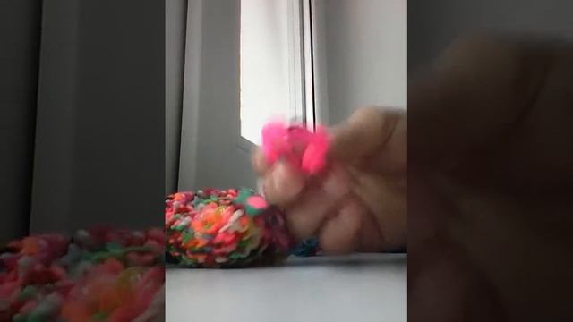 Моя колекция из резинок и жувачка для рук смотреть онлайн