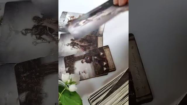 ОН И ЕГО МИР смотреть онлайн