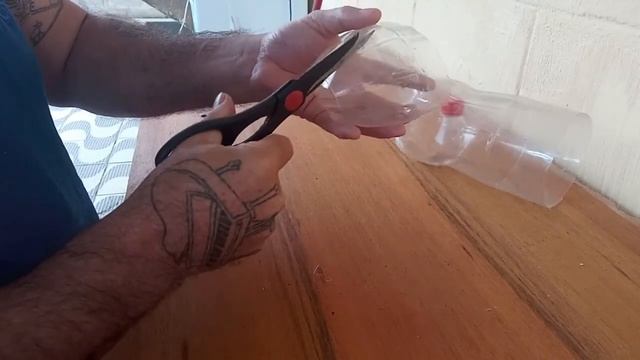 Armadilha com garrafa pet para pegar ratos смотреть онлайн