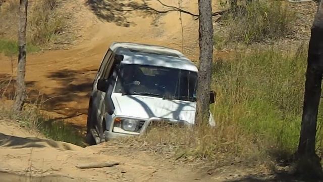 Pajero Playing смотреть онлайн