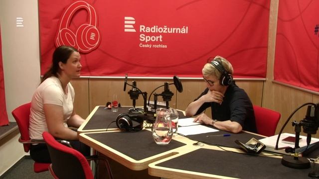 Holky mají hrát s klukama co nejdéle, říká hokejistka Mills. Po konci v reprezentaci míří na Aljašk смотреть онлайн