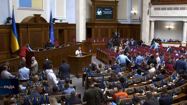 Громадян, які не спроможні воювати, не саджати треба, а використовувати в роботі на економіку смотреть онлайн