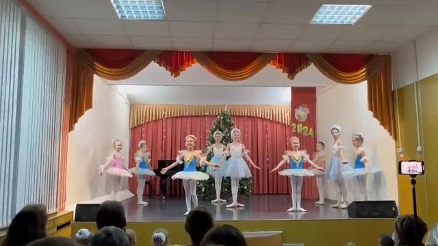 Фрагмент новогодней сказки "Снеговик-почтовик", 29.12.2023 Педагог Минаева М.В. смотреть онлайн