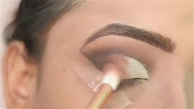 EASY BROWN GLITTERY EYE MAKEUP ||FAZIE WORLD|| смотреть онлайн