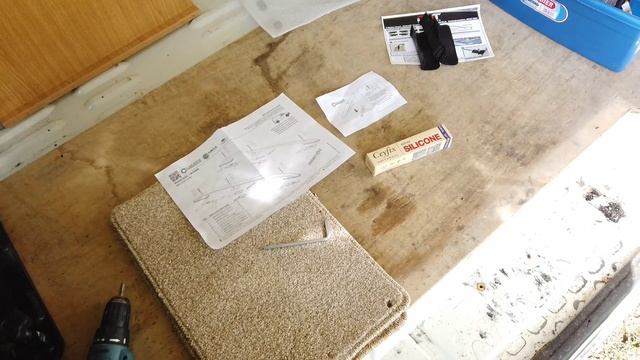 Fitting Roof Rails to my VW T5 смотреть онлайн
