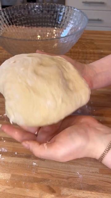 Сахарные плюшки🤤Очень много рецептов найдёте в Инстаграм iman_kitchen_ смотреть онлайн