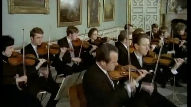 Bach Brandenburg Concerto No 3 in G major, BWV 1048 mvt1 Allegro moderato D°,Karl Richter смотреть онлайн