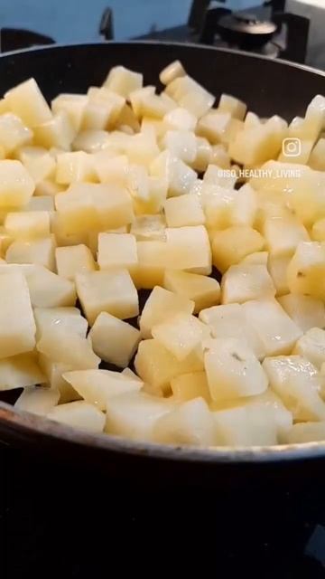Spicy Crispy Potato Fry #asmr #shorts #cooking #potato смотреть онлайн