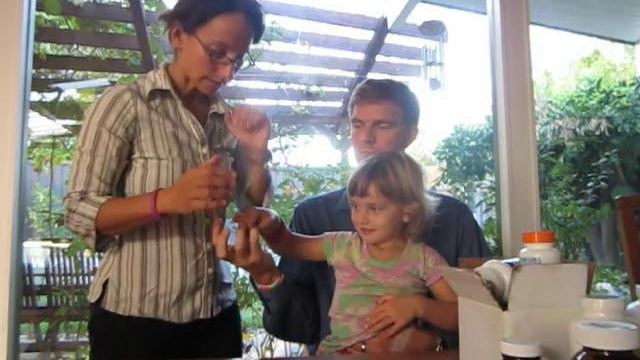 Tummy Ache in Children - Lyme Flare-Up from Probiotic with FOS смотреть онлайн