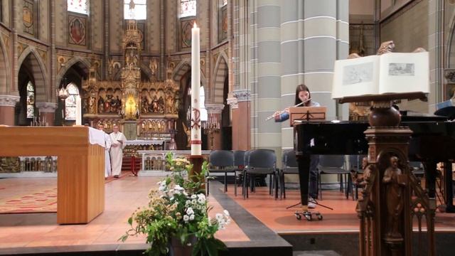 Bach during liturgy смотреть онлайн