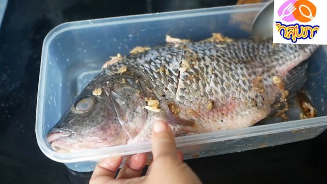 🍳 อาหารคีโต ep73 !!!ปลานิลทอดกระเทียมพริกไทยคีโต เหลืองกรอบ อร่อย смотреть онлайн