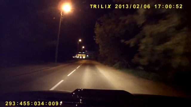 Видеорегистратор Axiom прототип 1 Тест ВР-Форум.РФ. Ролик 2 смотреть онлайн