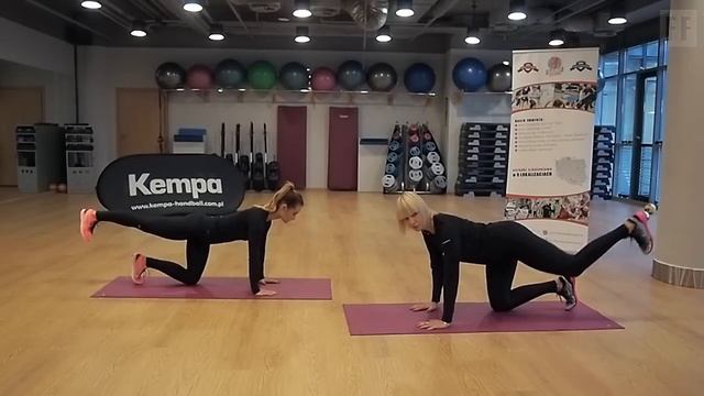 Fitness Friday - Ćwicz razem z nami! Odcinek 12 смотреть онлайн