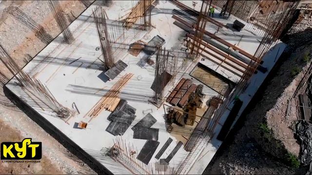 Аэросъёмка строительства жилого дома. смотреть онлайн