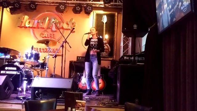 Zaz-Je veux (cover by M. Kharlamova) @Hard Rock Cafe Helsinki смотреть онлайн