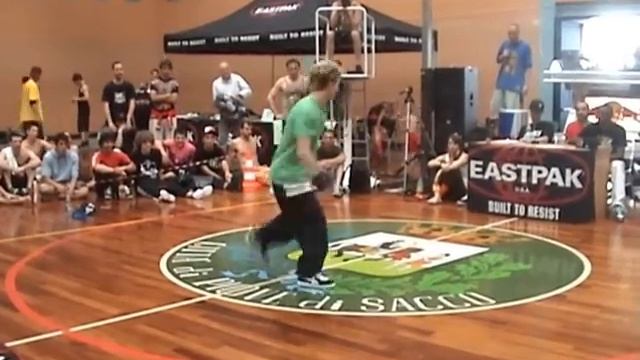 Bgirl Shine VS Eddy Twister смотреть онлайн