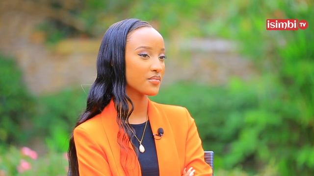 NSIGAYE MBONA NDI MWIZA|Miss MUHETO ARERUYE KURI JOLLY|Darina asutse ya mirongo ye🙌Basuye ISIMBI TV смотреть онлайн
